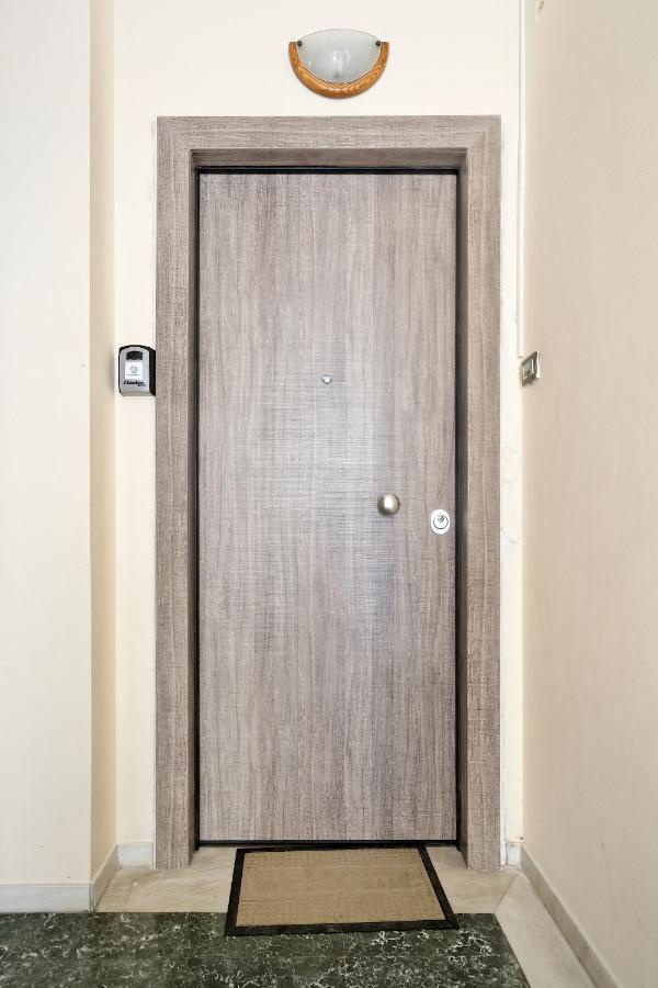 Glyfada Breeze Apartments Атина Екстериор снимка